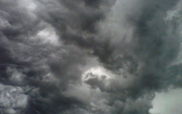 Vreme severă ce poate lovi în mai multe valuri zona Chicago