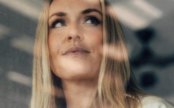 Lindsey Vonn, un nume legendar al schiului alpin mondial, a făcut un pas important spre revenirea pe pârtie, doar câteva săptămâni după ce s-a confruntat cu o accidentare severă la Jocurile Olimpice de iarnă de la Milano-Cortina