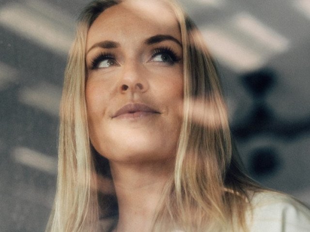 Lindsey Vonn, un nume legendar al schiului alpin mondial, a făcut un pas important spre revenirea pe pârtie, doar câteva săptămâni după ce s-a confruntat cu o accidentare severă la Jocurile Olimpice de iarnă de la Milano-Cortina