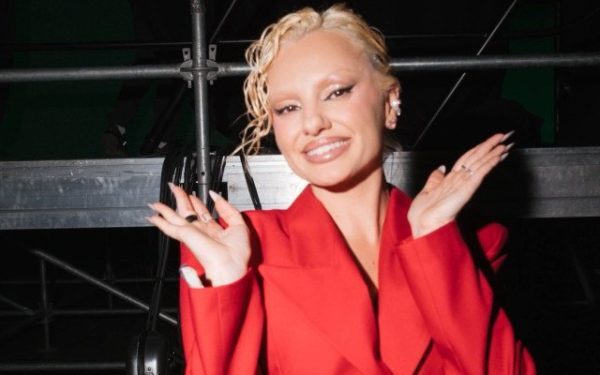 Alexandra Stan a confirmat oficial că este însărcinată, veste ce a fost anunțată recent printr-un mesaj emoționant postat pe rețelele sociale