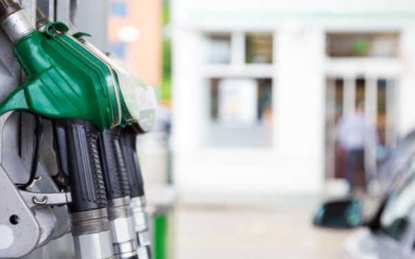 Bolojan despre scăderea accizei la carburanți: „Să nu acționăm ca piromani economici”