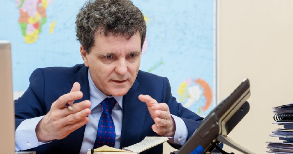 Președintele Nicușor Dan a fost marți, la începutul unei vizite oficiale în Polonia, supus unui val de întrebări legate de un incident sensibil ce a stârnit reacții ample în spațiul public