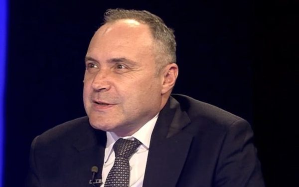 Președintele Asociației Energia Inteligentă, Dumitru Chisăliță, atrage atenția asupra rolului crucial pe care îl pot avea măsurile de control al prețurilor pentru a tempera inflația galopantă din România