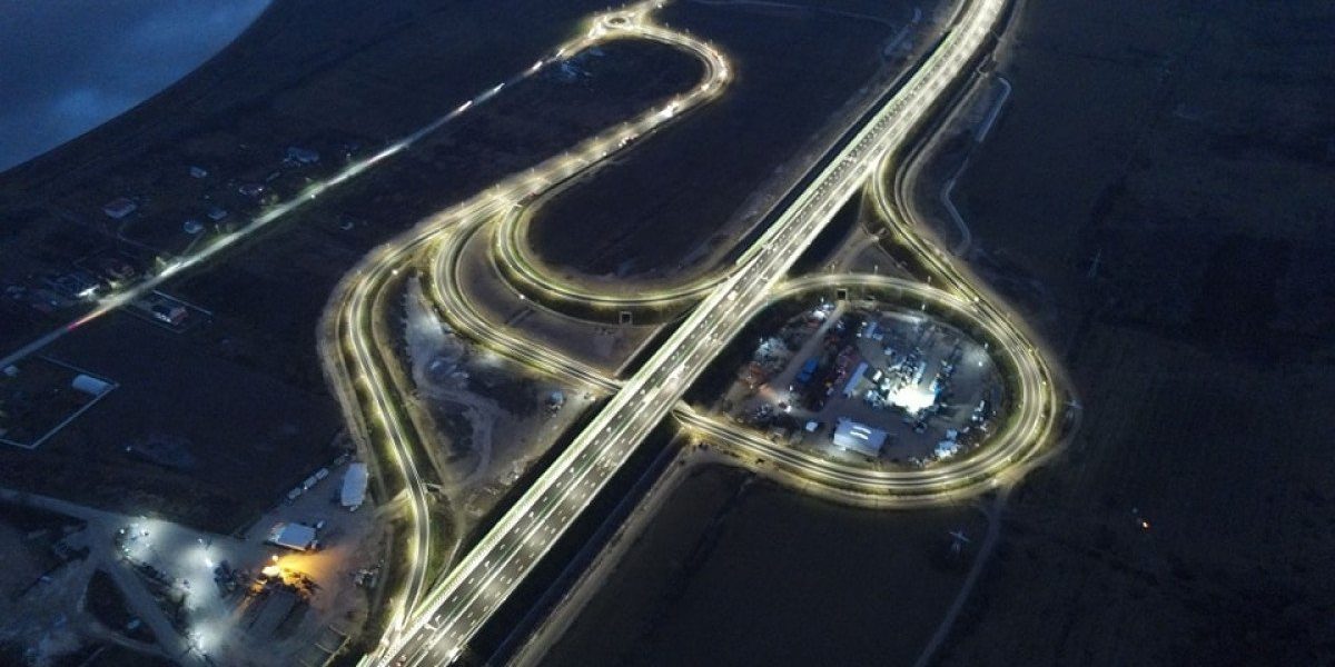 Guvernul României a dat undă verde, joi, pentru ratificarea unui împrumut consistent de 500 de milioane de euro, provenit de la Banca Europeană de Investiții (BEI), un pas esențial în procesul de construcție a Autostrăzii Sibiu–Pitești