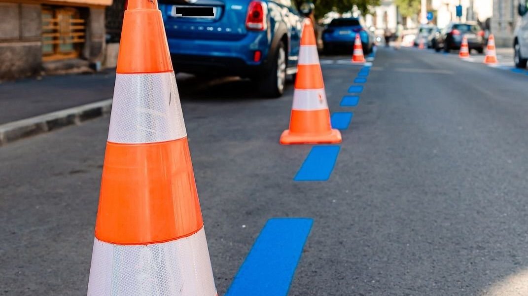 Primăria Capitalei pregătește eliminarea facilității de parcare gratuită pentru autoturismele electrice și hibride, măsură propusă să intre în vigoare de la 1 mai