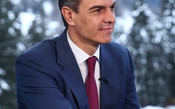 Premierul spaniol Pedro Sanchez critică dur politicile SUA-Israel față de Iran, considerându-le o „greșeală extraordinară” Într-o declarație remarcabilă, Pedro Sanchez, șeful guvernului spaniol, a criticat tacit intervențiile și politicile aggressive ale Statelor Unite și Israelului față de Iran, afirmând că acestea reprezintă o „greșeală extraordinară” și nu se încadrează în limitele dreptului internațional