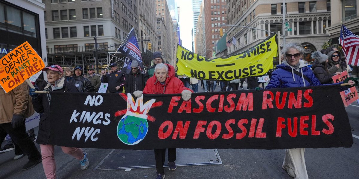 Galerie foto: Peste 8 milioane de oameni au protestat în SUA împotriva lui Donald Trump. Manifestații în toate cele 50 de state | Digi24