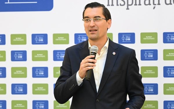 Gică Hagi, privit ca o “mină de aur” de Răzvan Burleanu, pe fondul zvonurilor despre preluarea naționalei și posibila vânzare a clubului Farul În contextul tumultuos al fotbalului românesc, o figură emblematică precum Gică Hagi continuă să fie un subiect de discuție intensă, în special în poziția de posibil viitor selecționer al naționalei