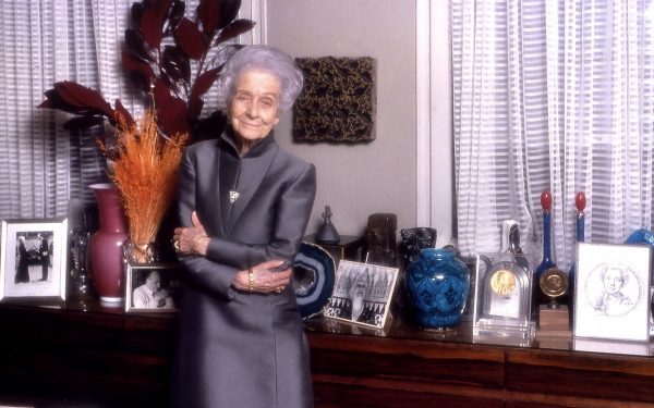 Rita Levi-Montalcini, un nume pe care medicina modernă îl onorează, a pășit în lumea științei într-un moment de criză pentru cei din jurul ei