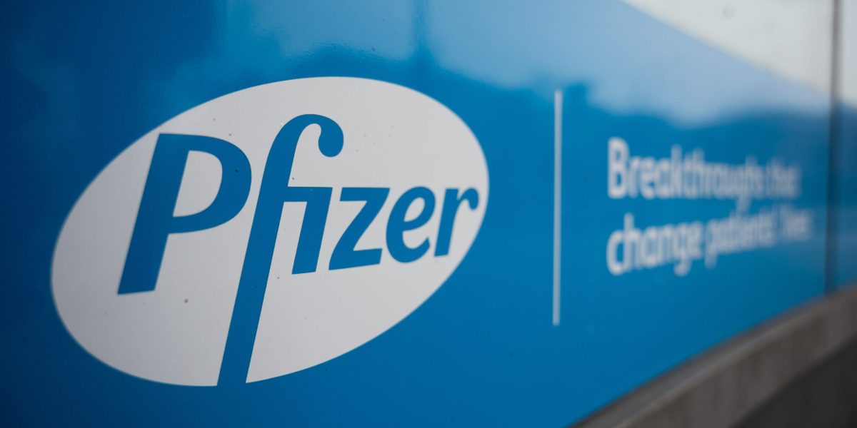 România, Polonia și Ungaria se află în pragul unui conflict juridic cu gigantul farmaceutic Pfizer și BioNTech, pe fondul disputei legate de contractele de achiziție a vaccinurilor COVID-19 în timpul pandemiei