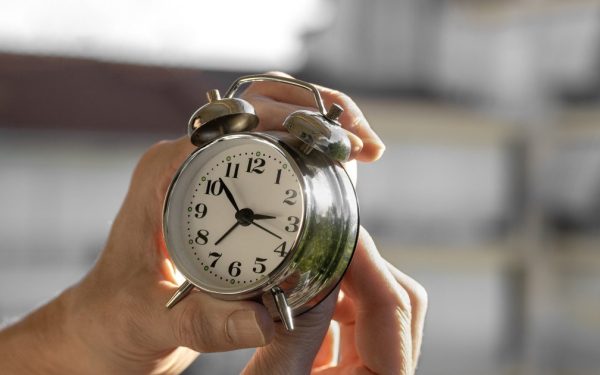 România va trece în acest weekend la ora de vară, schimbare programată în noaptea de 28 spre 29 martie 2026