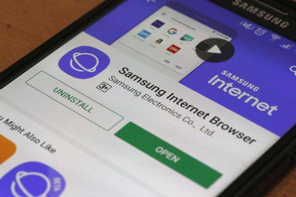 Samsung Browser primește multitasking și funcții AI odată cu update-ul la One UI 9
