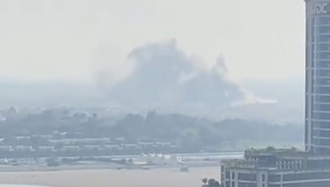 Incident geopolitic în Orientul Mijlociu: Iranul lansează două rachete balistice către baza Al-Udeid din Qatar O nouă escaladare a tensiunilor în regiunea Orientului Mijlociu a avut loc marți, după ce Iranul a tras două rachete balistice în direcția celei mai mari baze militare americane din zonă, Al-Udeid, situată în Qatar