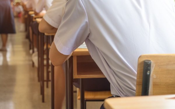 Elevii de clasa a VIII-a au susținut marți, 17 martie, proba de matematică în cadrul simulării Evaluării Naționale 2026, o etapă crucială pentru pregătirea finală înaintea examenului oficial din vară