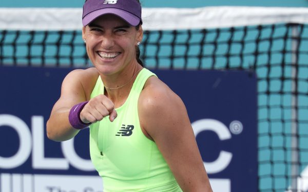 Sorana Cîrstea a reușit să confirme forma bună de la Miami, avansând în optimile turneului de categorie 1000 WTA de la Miami după o victorie clară în fața Elisei Mertens, scor 6-3, 6-2