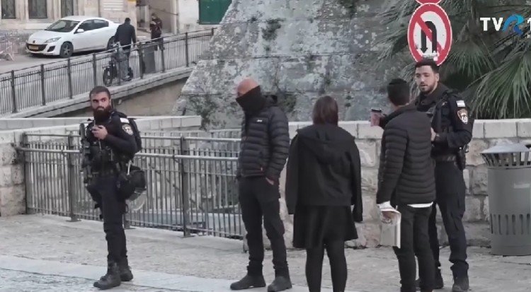 Atmosfera tensionată la Ierusalim: restricții de securitate pun umbră peste sărbătorile pascale Situația de securitate din Ierusalim a degenerat în ultimele zile, transformând sărbătorile pascale într-un eveniment încărcat de teamă și incertitudine