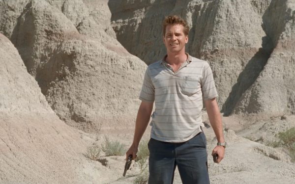 Val Kilmer, repus în scenă de AI pentru rolul preotului în filmul din 2020.