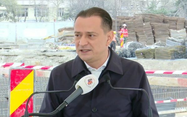 Sector 4 suspendă taxa specială de dezvoltare; bucureștenii fără parcare nu mai plătesc din data de…