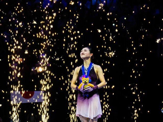 Campionatele mondiale de patinaj artistic: Sakamoto își ia rămas bun cu a patra coroană, Julia Sauter termină pe poziție 22 O2 Arena din Londra a fost scena în această săptămână a unui eveniment de neuitat în lumea patinajului artistic, încheiat cu o performanță emoționantă și rezultate surprinzătoare