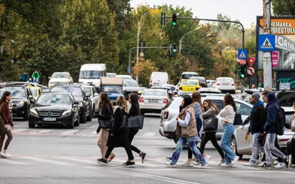 Bloomberg: România trece de la creștere rapidă la recesiune