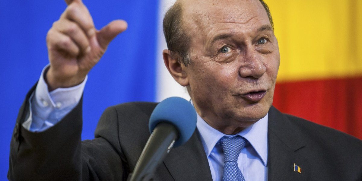 Traian Băsescu condamnă reticența României în fața tensiunilor din Orientul Mijlociu, solicitând o reacție rapidă și hotărâtă din partea autorităților naționale