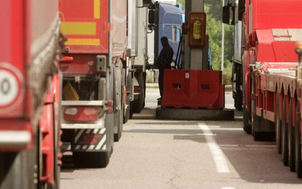 Guvernul prelungește ajutorul pentru motorină acordat transportatorilor până în 2026