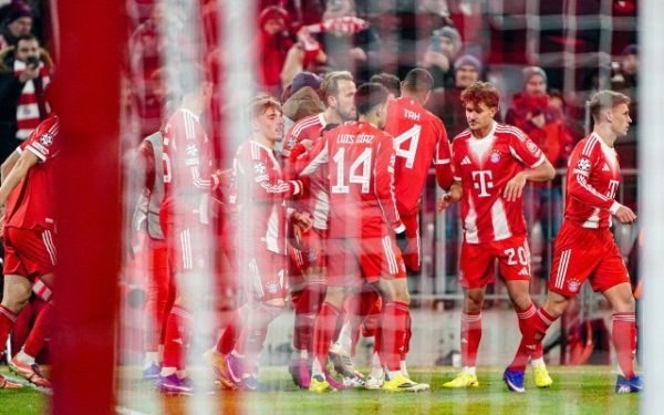 Bayern Munchen se apropie tot mai mult de titlul de campioană în Bundesliga după un egal fără goluri cu Borussia Monchengladbach, rezultat care le menține avantajul în fața urmăritorilor și continuă seria de performanțe solide în această stagiune