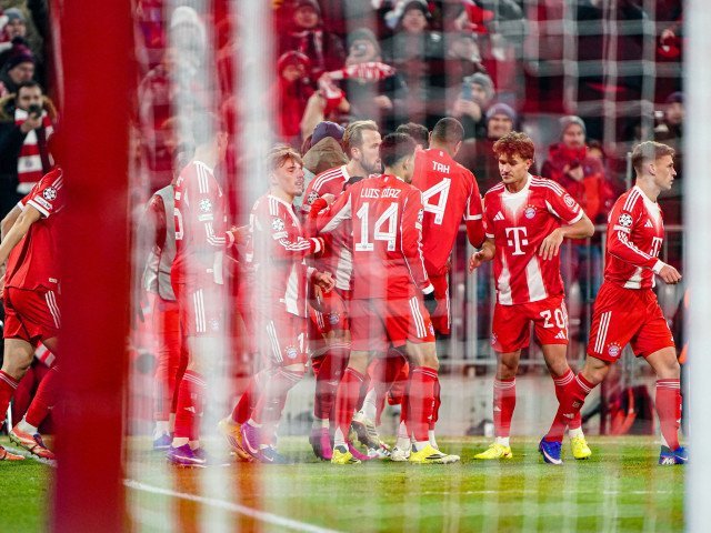 Bayern Munchen se apropie tot mai mult de titlul de campioană în Bundesliga după un egal fără goluri cu Borussia Monchengladbach, rezultat care le menține avantajul în fața urmăritorilor și continuă seria de performanțe solide în această stagiune