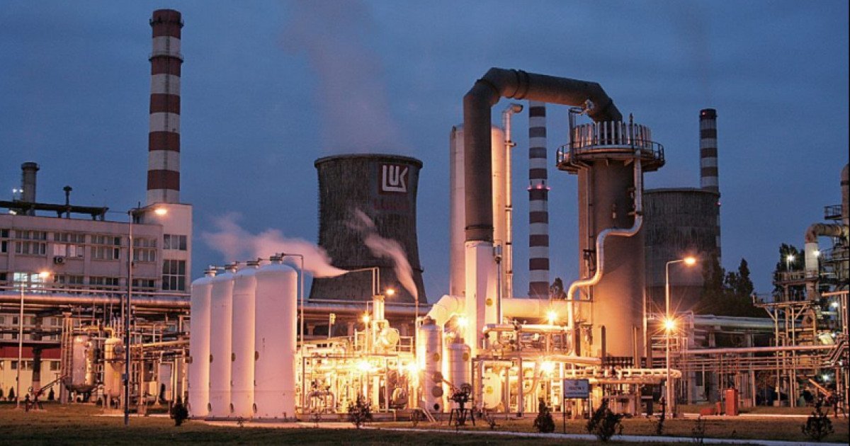 Ministrul Energiei anunță sprijin extern pentru reluarea funcționării rafinăriei Petrotel Lukoil de la Ploiești, în condițiile în care fabrica a fost închisă temporar în ultimele luni ca urmare a sancțiunilor impuse Rusiei, principalele probleme fiind legate de restricțiile internaționale impuse companiei-mamă