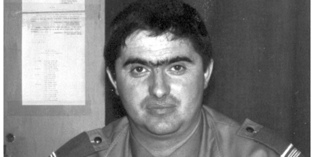 Deputatul PNL de Iași, Alexandru Muraru, a criticat dur recentul numire a lui Viorel Salvador Caragea la conducerea Uzinei de la Sadu, situată în județul Gorj, aspect care a stârnit suficiente reacții în rândul politicilor din opoziție