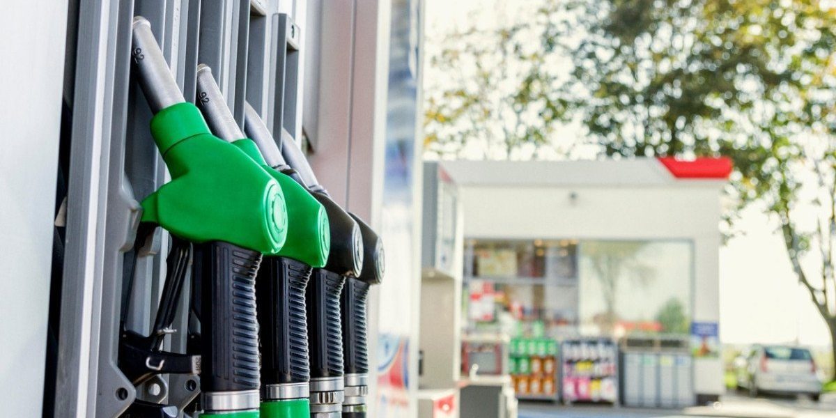 Prețul motorinei din România, în atenția șoferilor și a industriei energetice, s-ar putea îndrepta spre noi culmi în următoarele două săptămâni, atingând aproape 9,78 lei pe litru