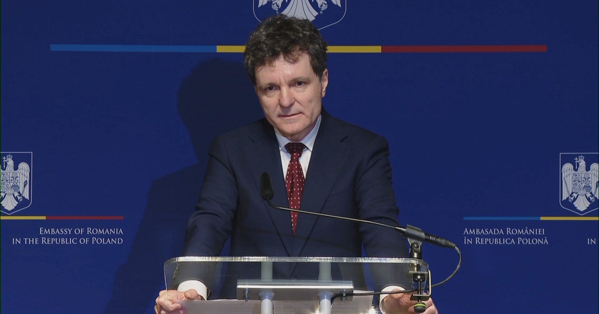 Nicușor Dan: Bugetul statului și deciziile politice în vremuri de criză Președintele României, Nicușor Dan, a subliniat joi, într-o conferință de presă la Ambasada României din Varșovia, incertitudinea cauzată de contextul economic și politic actual în privința posibilității de alocare a fondurilor suplimentare pentru pensionari și categorii vulnerabile