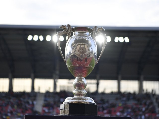 Universitatea Craiova și CFR Cluj și-au disputat, miercuri după-amiază, calificarea în sferturile Cupei României, în cadrul unui duel disputat pe stadionul „Ion Oblemenco”