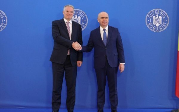 Bucureștiul găzduiește prezentarea unui raport esențial pentru viitorul economiei românești Luni, în Capitală, a avut loc un moment de cotitură pentru strategia economică națională, odată cu prezentarea oficială a noului raport elaborat de Organizația pentru Cooperare și Dezvoltare Economică (OCDE)