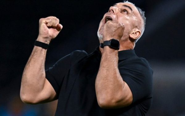 Cosmin Olăroiu, dorit în China, continuă să fie un nume influent în fotbalul internațional După perioada petrecută în Emiratele Arabe Unite, unde a ratat calificarea la Cupa Mondială cu echipa națională, Cosmin Olăroiu pare să fie în continuare în centrul atenției pentru posibile mutări spectaculoase