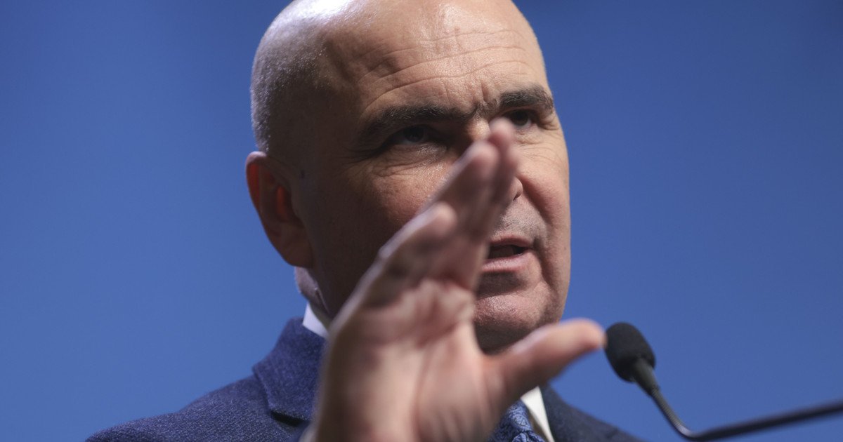 Premierul Ilie Bolojan: Reducerea numărului de comune din România este realizabilă fără probleme, iar România ar trebui să ia în calcul și organizarea administrativ-teritorială pe baze noi La un moment de bilanț pentru reformele administrative din România, premierul Ilie Bolojan a făcut recent declarații care aduc în prim-plan posibilitatea unei restructurări eficiente a unităților administrativ-teritoriale