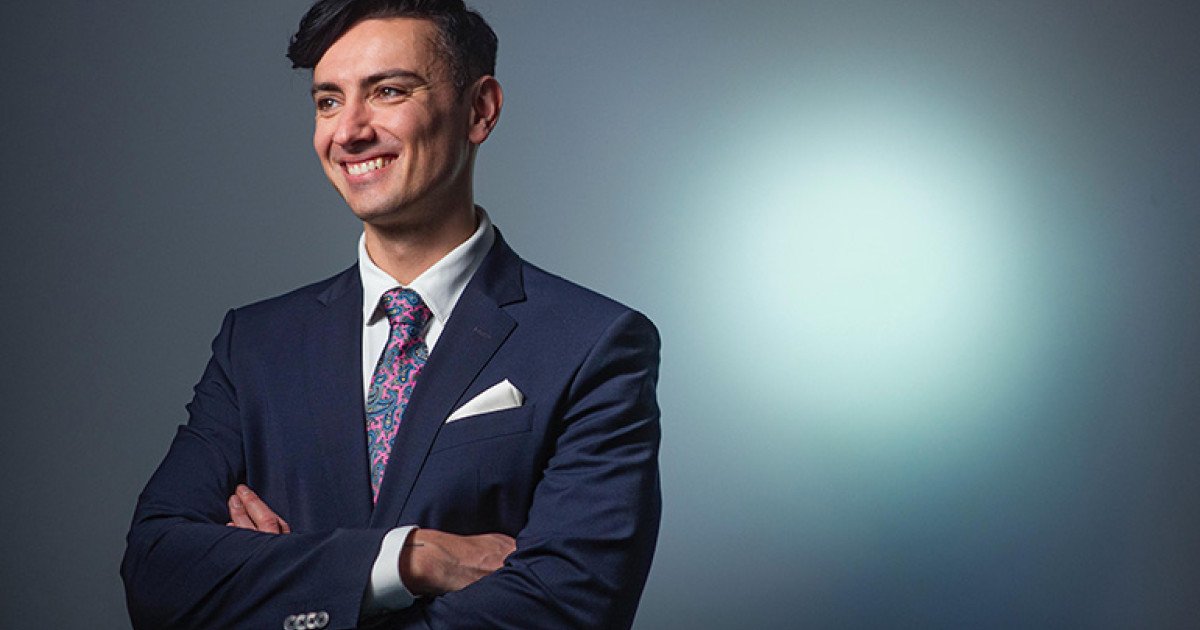 Investițiile Philip Morris în România, un exemplu de reindustrializare și modernizare a industriei locale Philip Morris International a realizat investiții cu adevărat semnificative în România, depășind 1,1 miliarde de dolari, într-un efort de a reinventa și moderniza relația locală cu industria tutunului