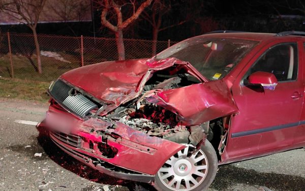 Tragedie pe șoselele din Cluj: doi morți și un copil rănit într-un accident devastator O mare tragedie s-a produs vineri pe drumurile din județul Cluj, când un accident rutier grav a dus la decesul a doi oameni și rănirea unei fetițe de doar trei ani