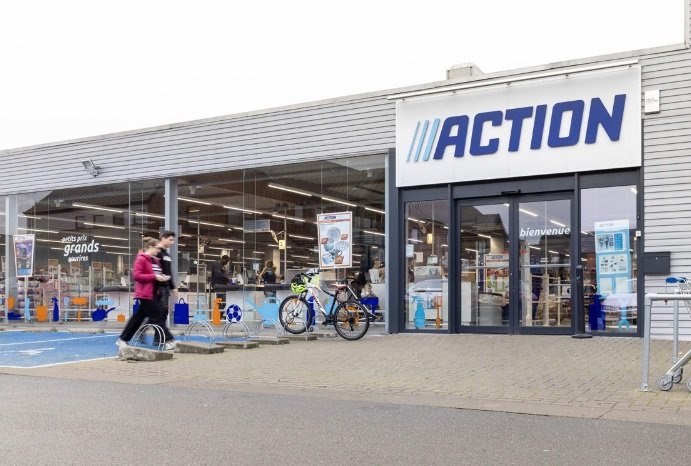 Action Retail România continuă expansiunea pe piața locală, anunțând deschiderea unui nou magazin în Orăștie, alături de o serie de inițiative de recrutare pentru posturi managerial și suport administrativ
