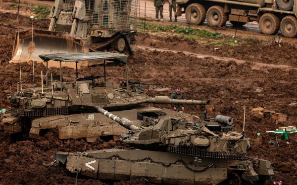 Premierul libanez avertizează că acțiunile Israelului subminează suveranitatea Libanului și încalcă dreptul internațional Repetatele incursiuni ale armatei israeliene în sudul Libanului, însoțite de declarații belicoase, stârnesc preocupări tot mai mari la Beirut