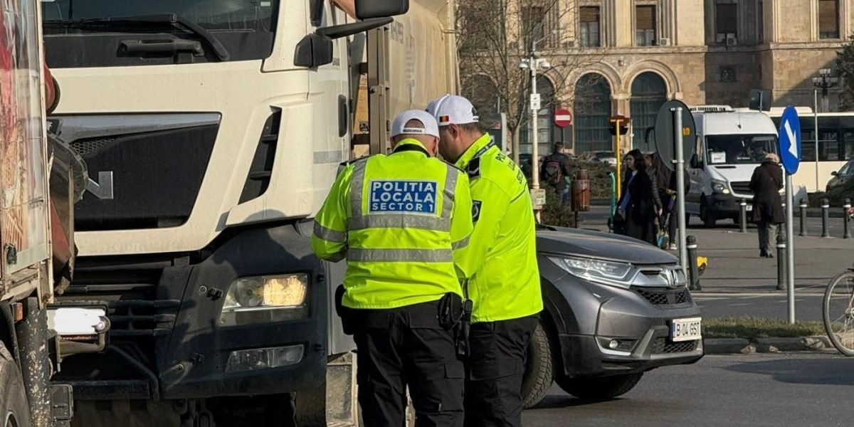 Controale stricte pentru transporturile de mare tonaj în Sectorul 1: Transportatorii verificați și sancționați Marți, 17 martie, autoritățile din București au intensificat acțiunile de control asupra vehiculelor de mare tonaj care tranzitează Sectorul 1, în încercarea de a asigura respectarea normelor legale și de a preveni riscurile asupra siguranței rutiere