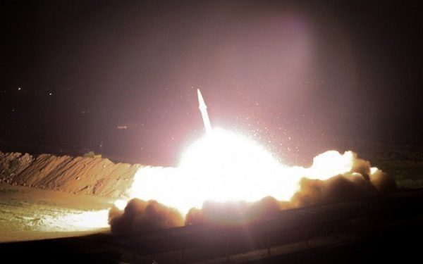 Preşedintele Trump anunţă distrugerea majoră a capacităților militare ale Iranului în cadrul ultimei operațiuni Președintele american Donald Trump a făcut publică joi o declarație extrem de importantă referitoare la evoluțiile recente din Orientul Mijlociu, afirmând că sistemele de apărare antiaeriană și capacitățile balistice ale Iranului au fost „distruse complet sau în mare parte”