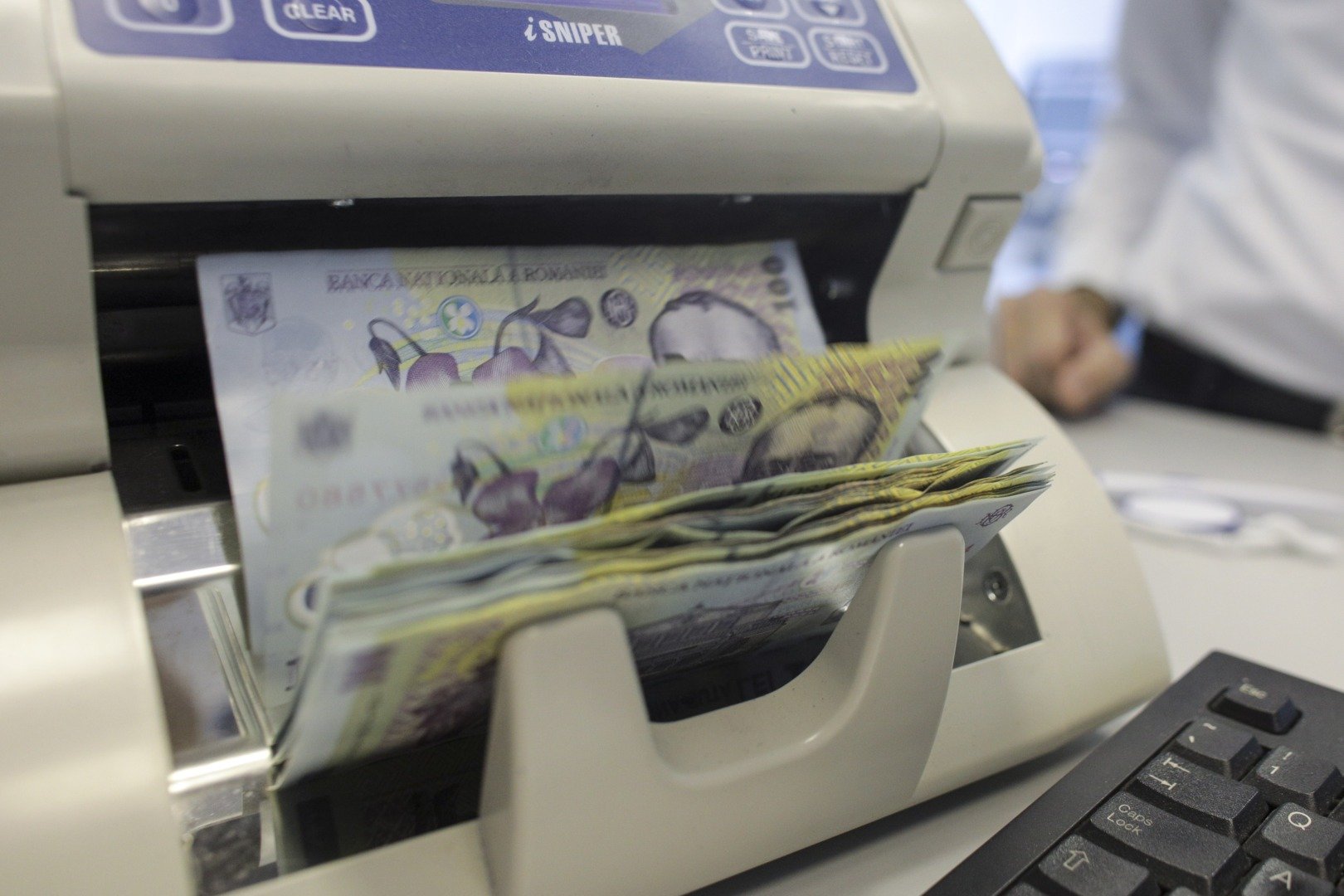 Primăria Buzău anticipează pierderi semnificative în bugetul local, estimate la între două și trei milioane de euro, după ce aleșii locali au aprobat recent reducerea cotelor pentru impozitele și taxele locale