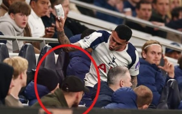 Scene incendiare la Tottenham – nervi tawsă, reacții extrem de tensionate și o echipă în derivă Tottenham, clubul londonez cunoscut pentru măiestria sa în ofensivă și istoria bogată, se confruntă în prezent cu o criză profundă
