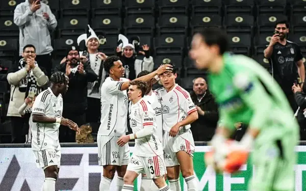 Beşiktaş-Kasımpaşa, confruntare crucială: scor la pauză