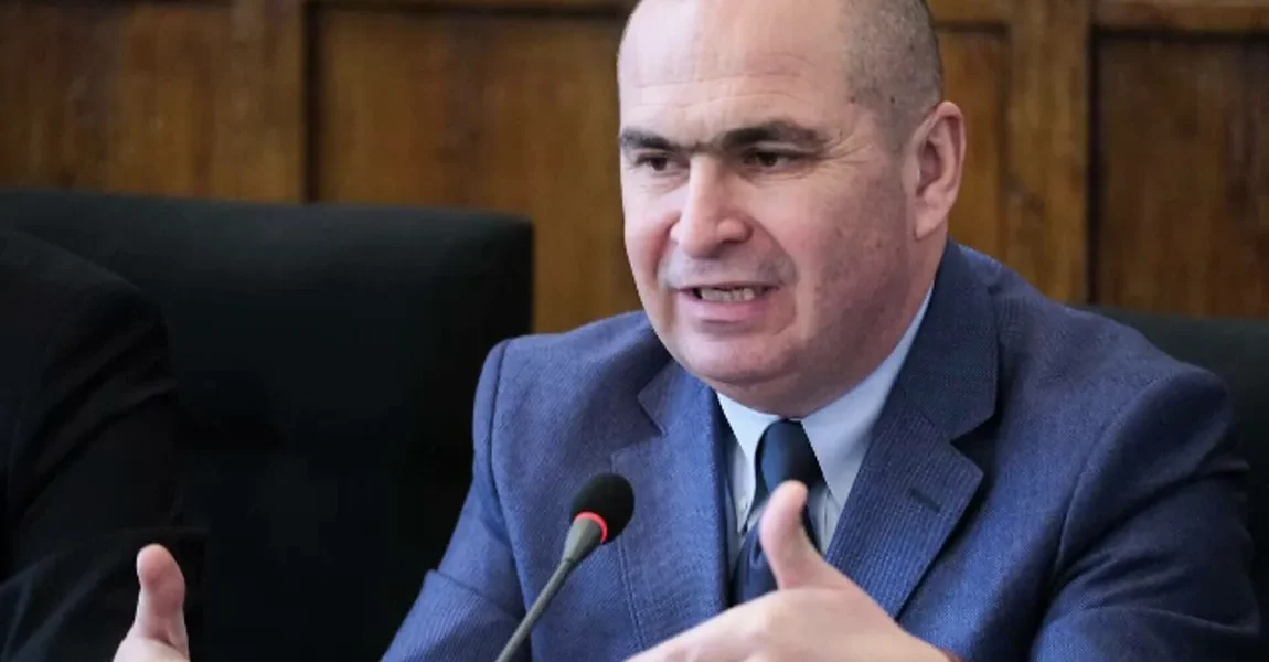 Ilie Bolojan evită promisiuni imediate pentru reforma salariilor în sectorul public, într-un context de incertitudine și istoricul salariaților de ani de zile În ultimele săptămâni, dezbaterea cu privire la reformarea sistemului de salarizare în sectorul public a devenit o temă centrală pe agenda politică a guvernului României