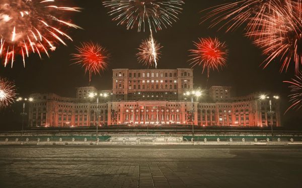 Bucureștiul restricționează drastic utilizarea artificiilor pirotehnice, într-un efort de a proteja atât animale, cât și cetățenii capitalei