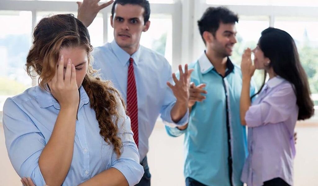Cum să recunoști psihopații din lumea corporatistă: semne, diferențe de gen și metode de protecție la locul de muncă În mediul de afaceri modern, anumite caracteristici devin din ce în ce mai pregnante, iar unele dintre ele pot indica prezența unor personalități cu trăsături psihopatice în poziții de conducere