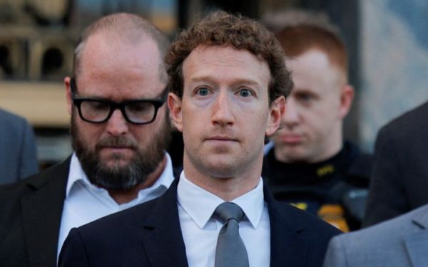 Judecătoria din Los Angeles a pronunțat miercuri o hotărâre istorică în procesul împotriva giganților tech Meta și Google, acuzate de crearea unor platforme social media addictive, cu impact devastator asupra sănătății mentale a tinerilor