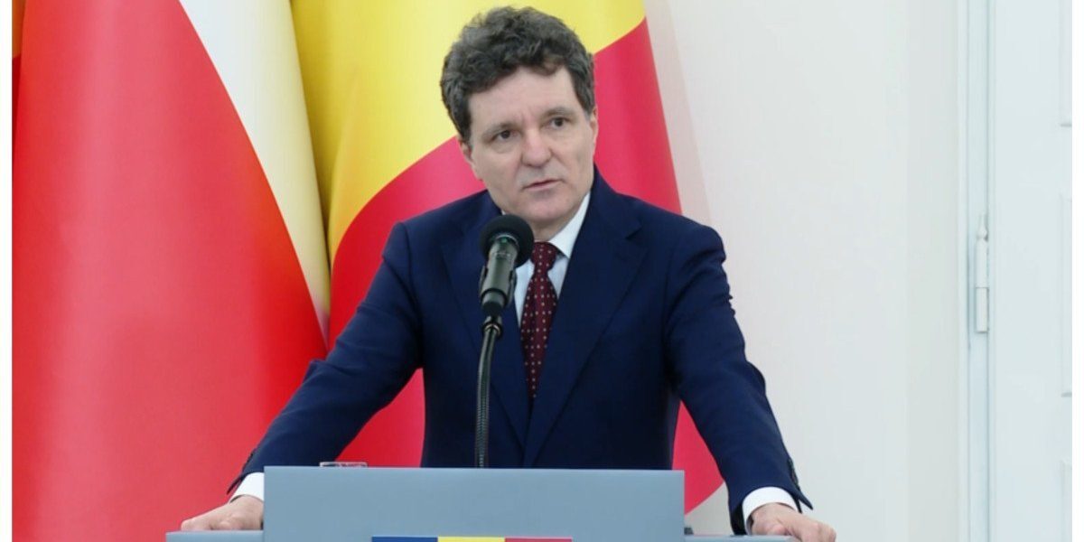 Nicușor Dan nu consideră necesară convocarea CSAT în contextul tensiunilor din Orientul Mijlociu Primarul Capitalei, Nicușor Dan, a declarat joi, în cadrul unei conferințe de presă susținută la Varșovia, că în prezent nu vede nevoie de convocarea Consiliului Suprem de Apărare a Țării (CSAT) în mod de urgență, în condițiile escaladării recente a tensiunilor în Orientul Mijlociu